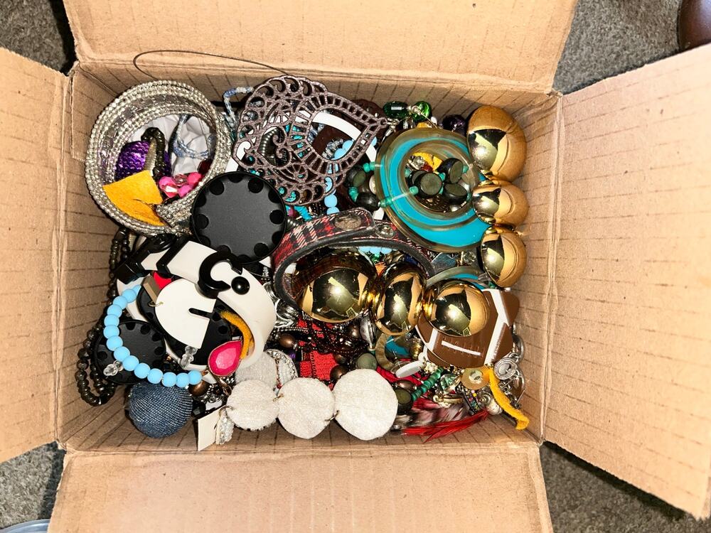 2.46 lb Bulk Mixed Jewelry Lot Assorted Styles Craft Wear Mystery Box
